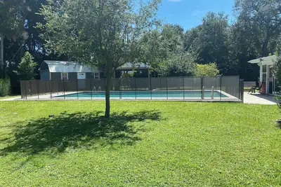 Image de Beautiful renovate Home Paradise Heated Pool Jacuzzie Vero Beach