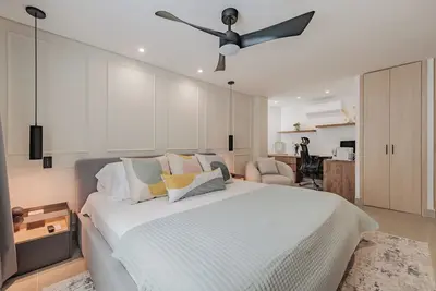 Image de Smart Luxe 2br/2ba with King Bed & Fast Wi-Fi