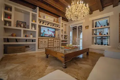 Image de Colonial house in the historical center, ideal for friends or families.