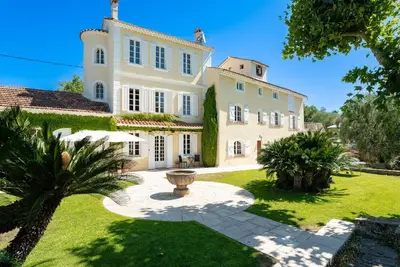 Image de Villa Jardin - Sept Chambres Villa, Couchages 14