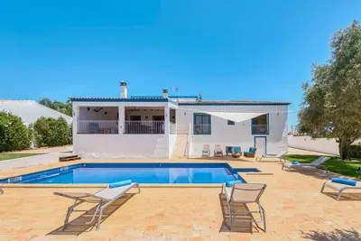 Image de Petit Gloriana - Quatre Chambres Villa, Couchages 8