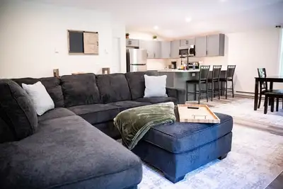 Image de Beautiful 1-bedroom apartment in Andover 10 miles to Uconn w/ Ac, Washer/Dryer