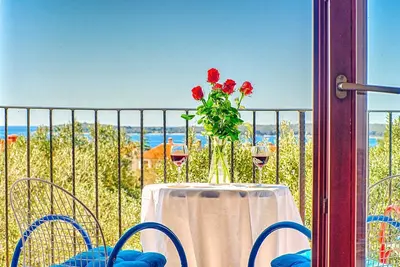 Image de Amalia Two-Bedroom Apartment with Balcony 4 (Amalia)