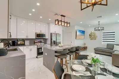 Image de 4 Mi to Coast: Modern Retreat in Vero Beach!
