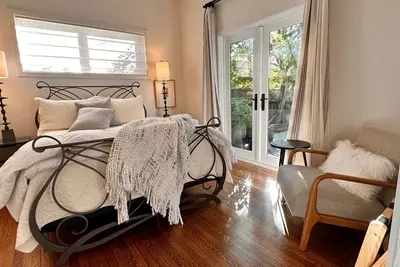 Image de Charming 2-bedroom house with Ac, WiFi in tranquil San Rafael
