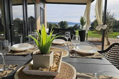 Image de Mobil-home Lukrecija avec vue sur la mer