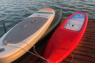 Image de On water, dock, close to Downtown, Uw, coffee shops & beach. 4 bicycle available