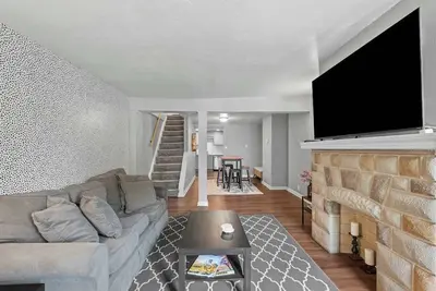 Pittsburgh North Shore Gem  Walk to Stadiums