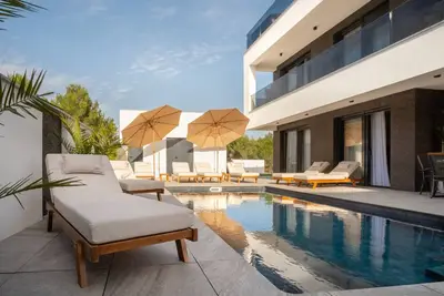 Image de Luxury Villa Vesper with pool and roof terrace