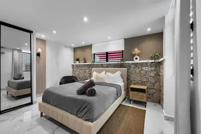 Hyde Park #2 | Comfy Apt W/ Parking @ San Juan