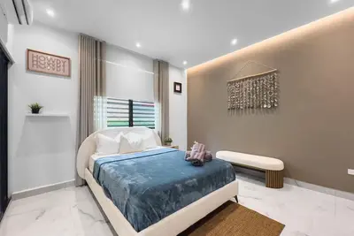 Hyde Park #3 | Comfy Apt W/ Parking @ San Juan