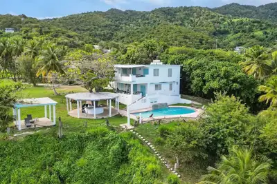 Image de Casa Maunazul | Ocean Front House W/ Pool and View