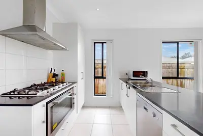 Image de Coomera Family Home - Sleeps up to 8 People
