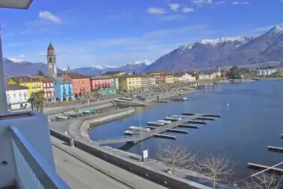 Image de Beautiful apartment on the lake promenade with stunning views of Ascona