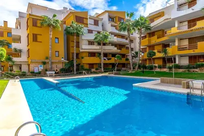 Image de Confortable appartement pour 4 personnes avec piscine, climatisation, Wifi, Tv et terrasse