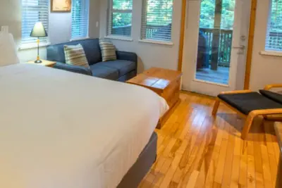 Image de Rising Tide Cabin near Little Beach