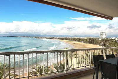 Image de Incredible first line Levante beach Salou