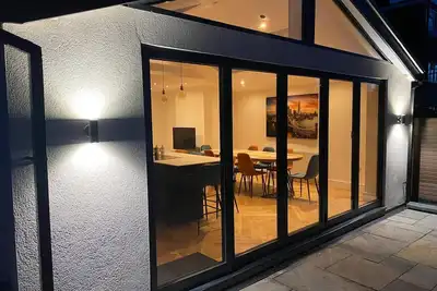 Image de Best house on the street! Up to 10 guests- perfect for families, contractors