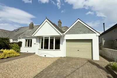 Image de \"Pendennis\"  Padstow -  sleeps 7 home enjoying views to the Camel Estuary