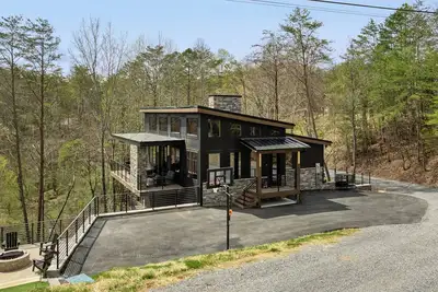 Image de Lux 3-bedroom cabin with Ac, WiFi in enchanting Sevierville