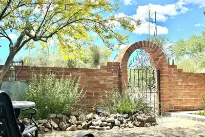 Image de Cozy Southwest Custom Adobe Brick Hacienda 3 bd 2 ba in Tubac