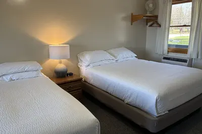 Image de Juniper Motel-Waterfront-Double Queen-Jacuzzi tub