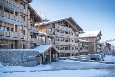 Image de Wifi, à 300m des pistes de ski, piscine, sauna, hammam, terrasse, parking, casier à ski, 55-56m²