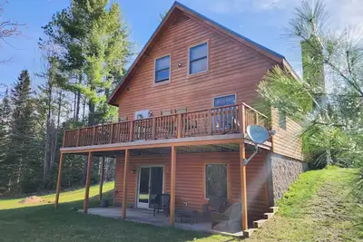 Image de Secluded Cabin w/King Bed/Sauna/Creek