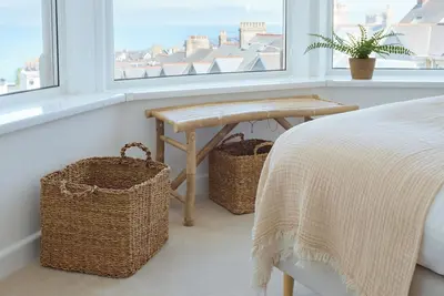 Image de Vesto Coastal Hideout