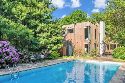 Image de Beautiful Modern East Hampton Home, Chic Dcor, Double Height Ceilings, . . .
