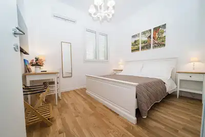 Image de Cozy apartment within walking distance of the historic center, free parking