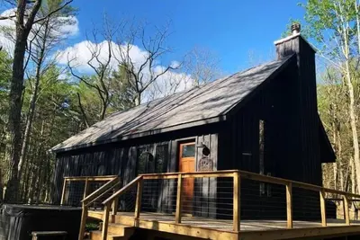 Image de Serenity in Glen Spey! Charming 3 bedroom Chalet with Hot Tub and more!