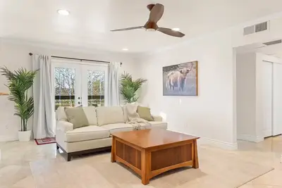 Image de A+ location OldTown Condo. 2br2ba. Very walkable!