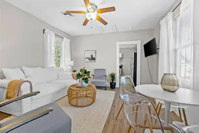 Image de Shipside Suite~Modern~ Fast Wi-Fi~Cozy