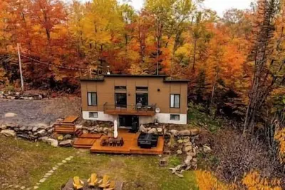 Image de Chalet Nordique: Lakefront & Spa