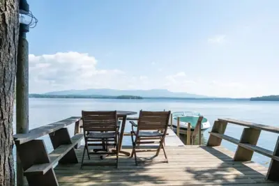 Image de Lake Winnipesaukee Island Cabin