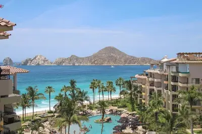 Image de Ocean-view Cabo villa w/ terrace, Bbq, hot tub — steps from Medano Beach! #1607