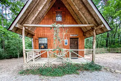 Image de Cozy 3-bedroom cabin just 3 miles from the Buffalo River!