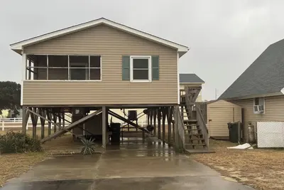 Image de Charming 3-bedroom Cottage, 2 block Walk to the  Beach