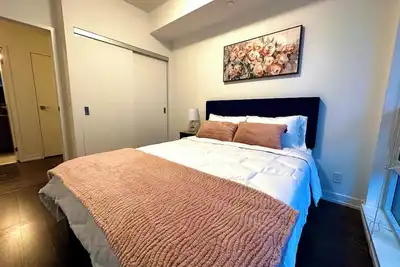 Image de 2br | 2 Bath | Pool | Parking | Subway | Monthly Stays