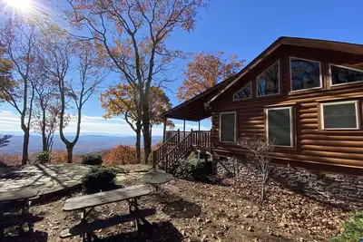 Image de Traditional Cabin with Great Views