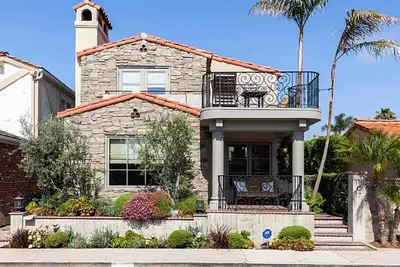 Image de Italian Villa on Island in Newport Beach with Ac, WiFi, Bay Views