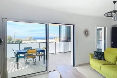 Image de Grand T3 vue sur la baie de Calvi