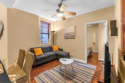 Image de Amazing Columbus Circle & Central Park 3-Bedroom by ~ Queen Beds ~By Metro ~ W/D