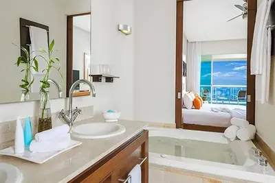 Image de Stylish Grand Mayan One Bedroom Suite – Puerto Peñasco Escape