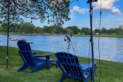 Image de Steps to Rock River + Arcade + Massage Chair + Firepit