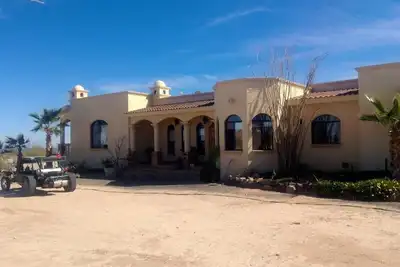 Image de Deluxe 3-bedroom house in beautiful San Felipe with WiFi & 100% solitude
