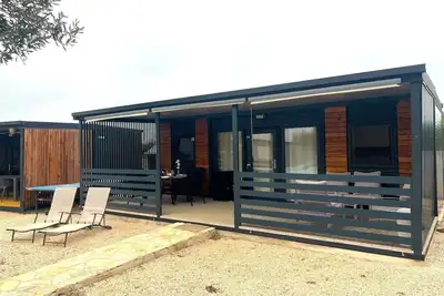 Image de Appartement de deux chambres avec la terrasse Pirovac, Sibenik (A-24299-a)