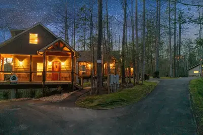 Fire Pit & Full Kitchen #13 | 24 min to Gatlinburg