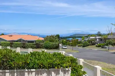 Image de Lakewood Cottage - charming retreat, near town centre, with beautiful mountain views